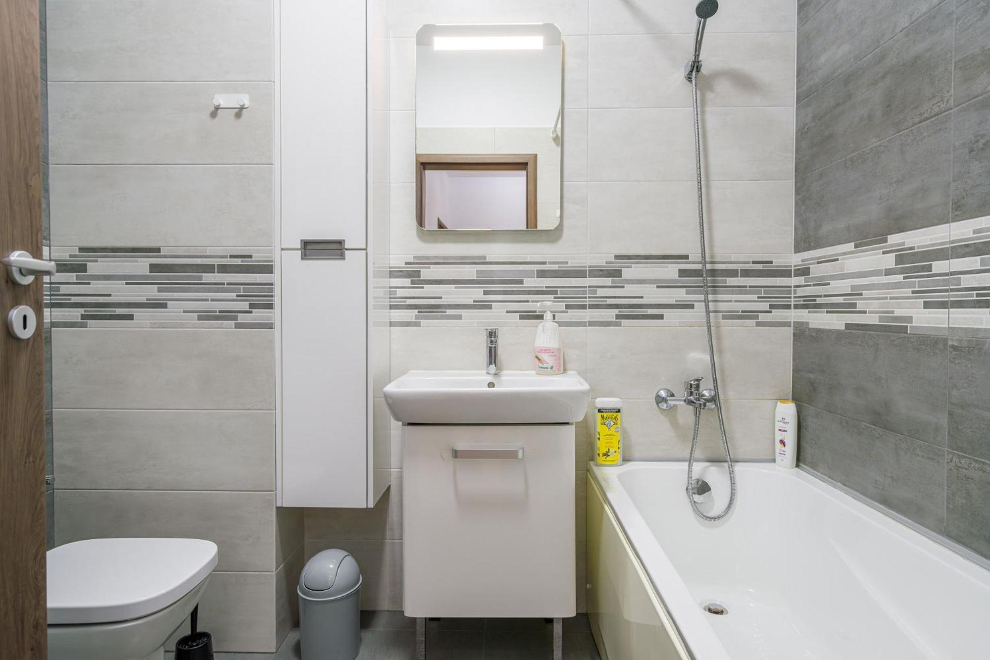 Politehnica Deluxe Apartment Bukarest Exterior foto